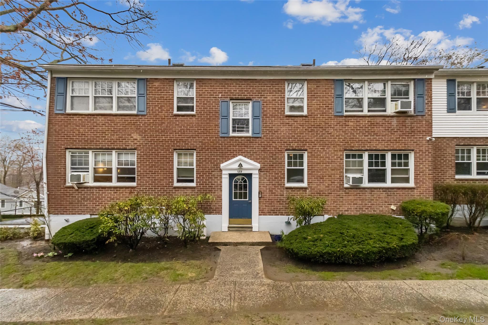 Come and make this home! Sold as-is this large 1 bed 1 bath unit is ce...