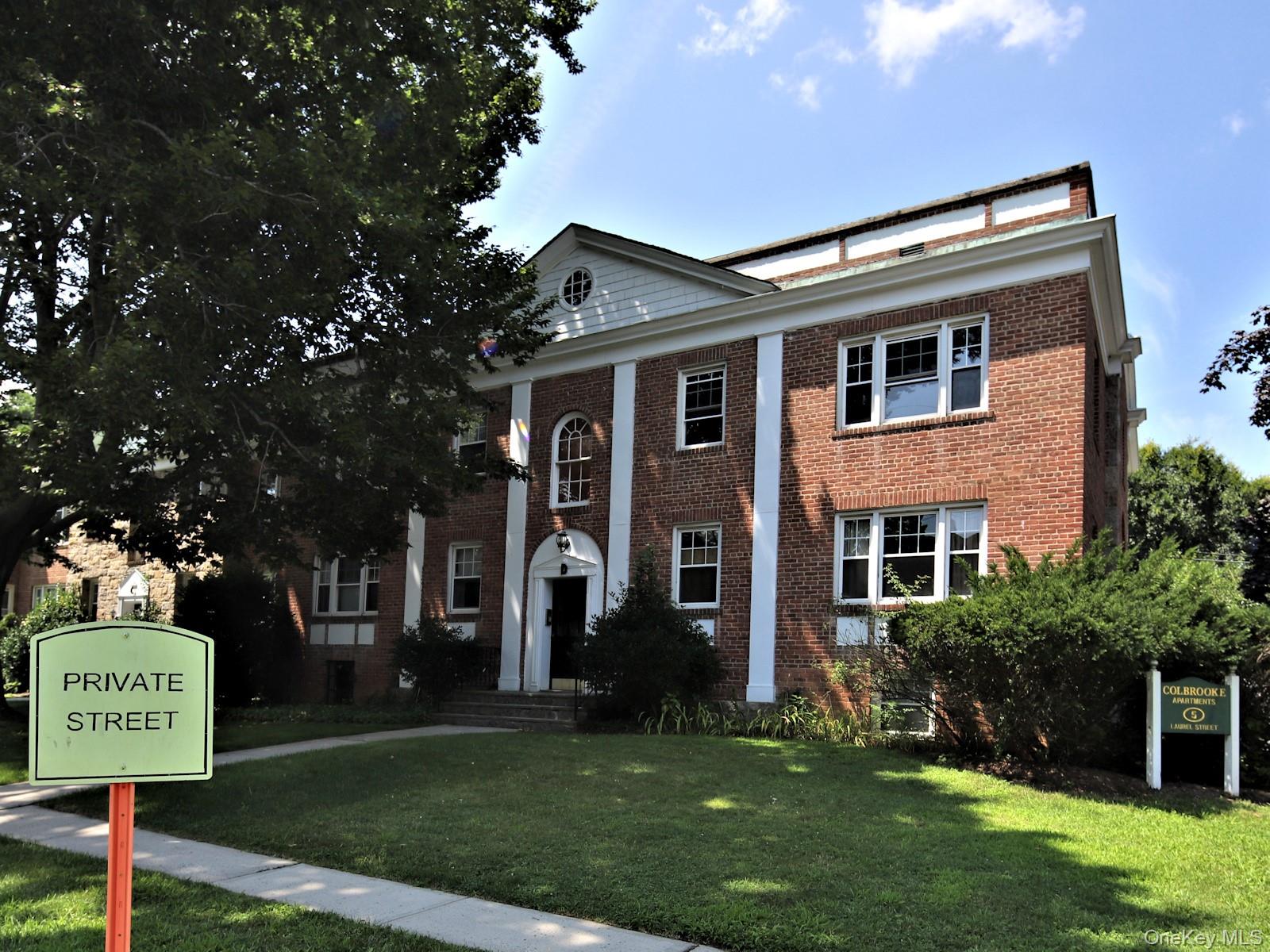 This 936 sq. ft. apartment, located in Rye, offers a harmonious blend...