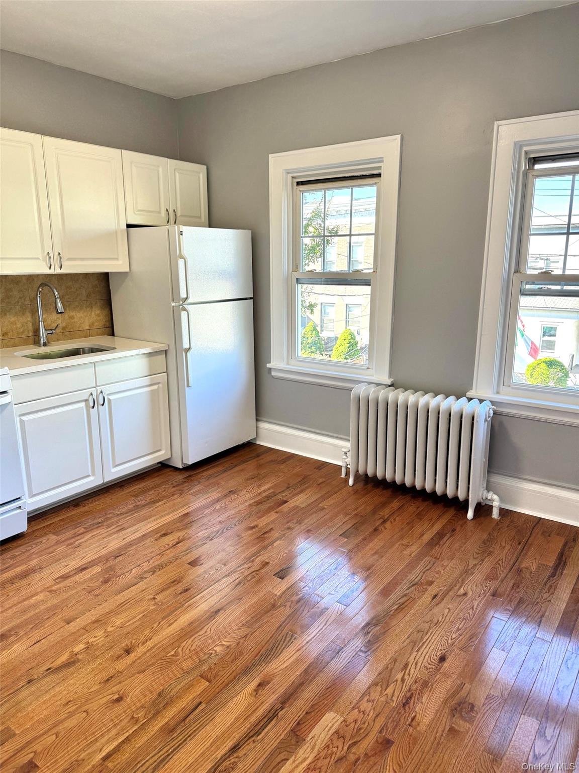 Welcome to 53 Madeleine Ave!
Spacious 1-Bedroom Rental in the Heart of...