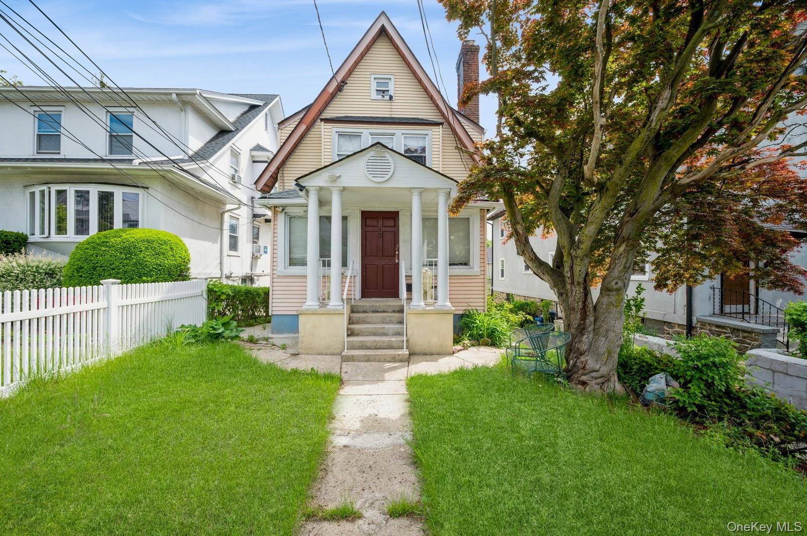 Live in One , Rent the Other!
Rare opportunity featuring two separate...