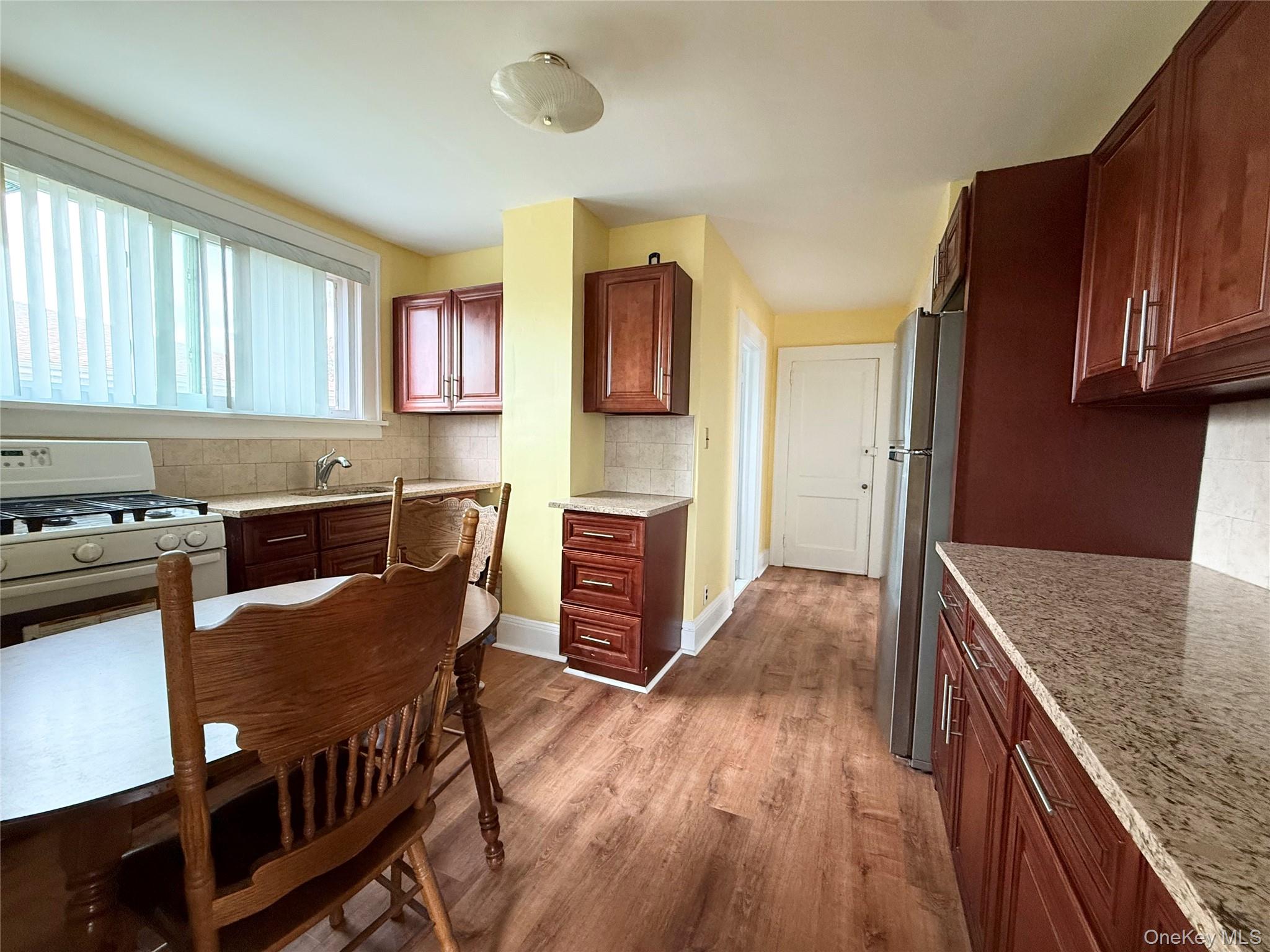 Available for Immediate Rent in Bryn Mawr, Yonkers – This Enjoy the co...