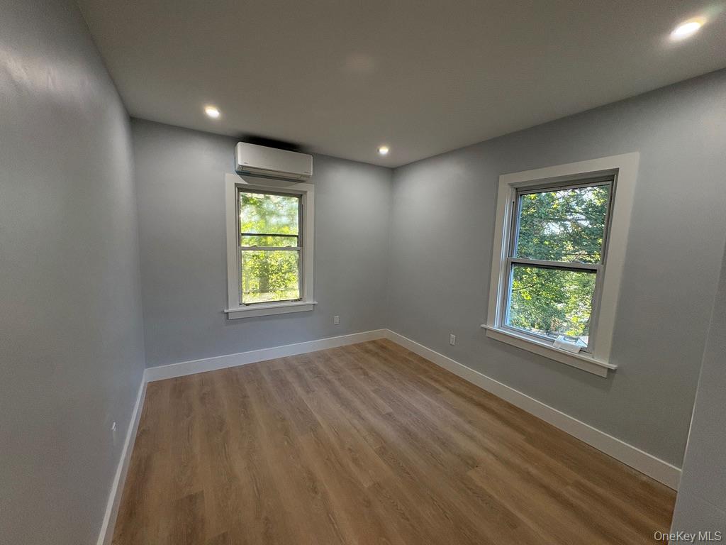 Beautiful 2-Bedroom Apartment - Yonkers - Available Now!

? Features:...