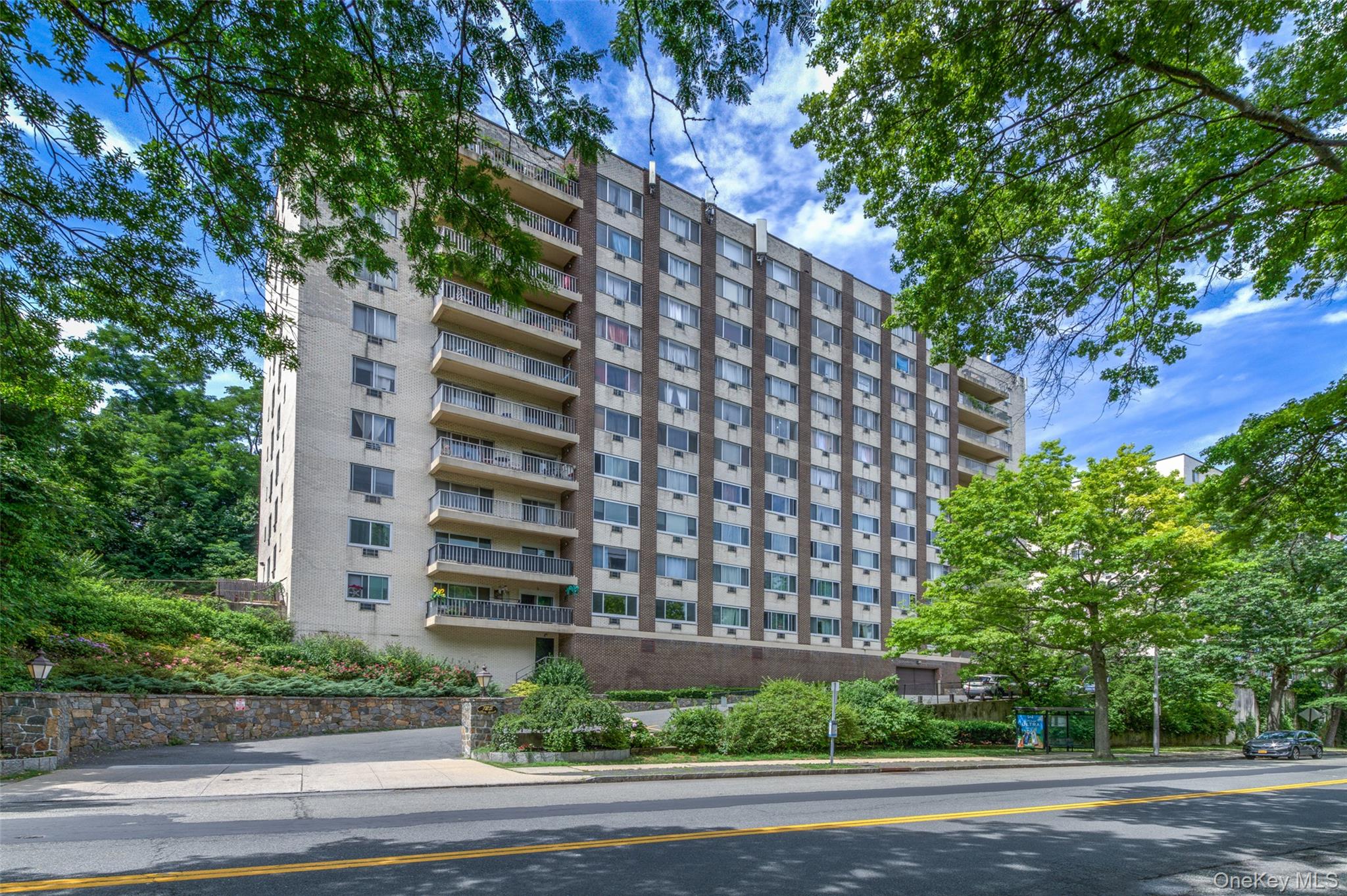 Bright spacious one bedroom close to downtown White Plains in secure b...