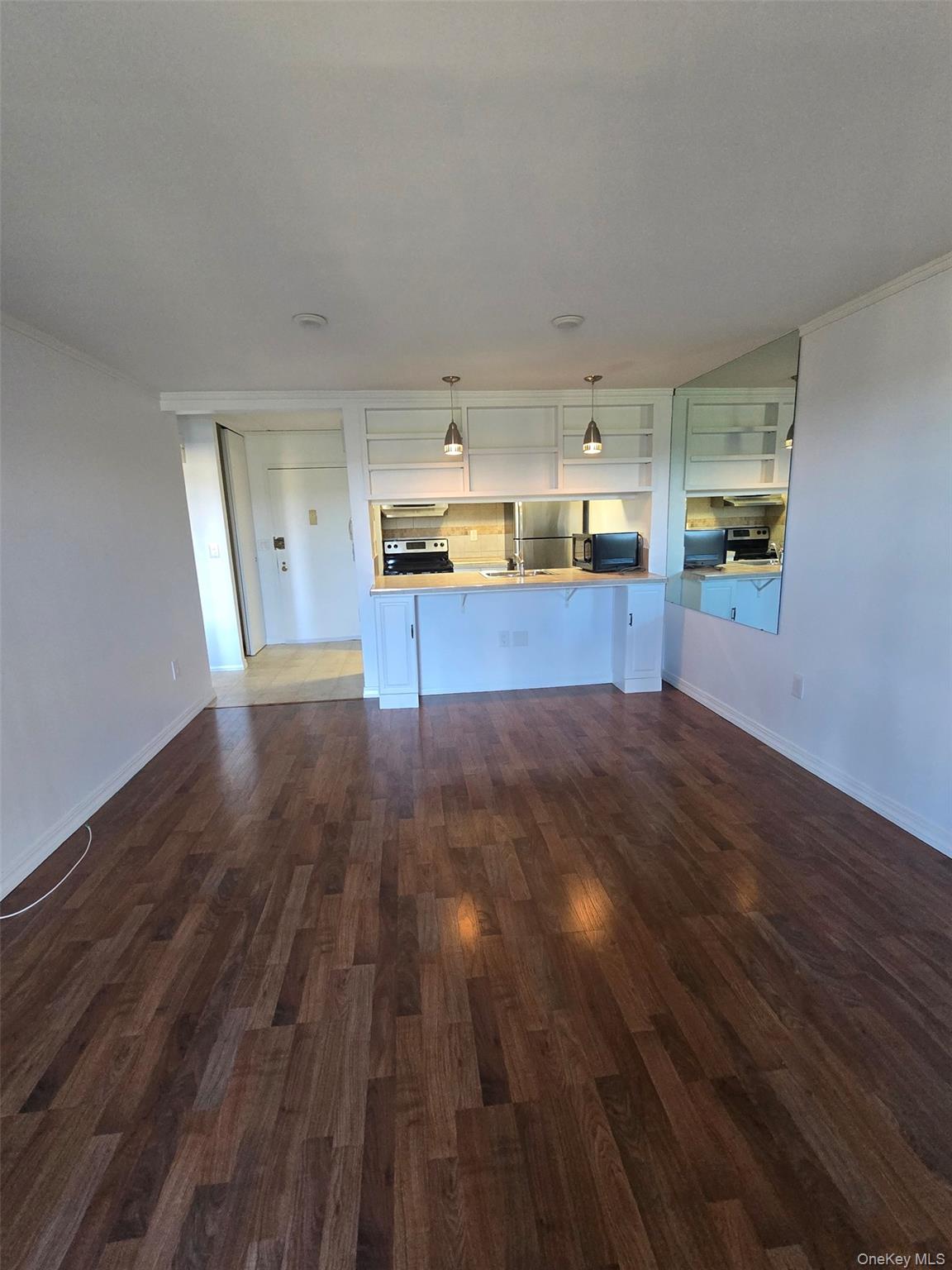 Lovely one bedroom unit on top floor with west exposure at The Tower C...