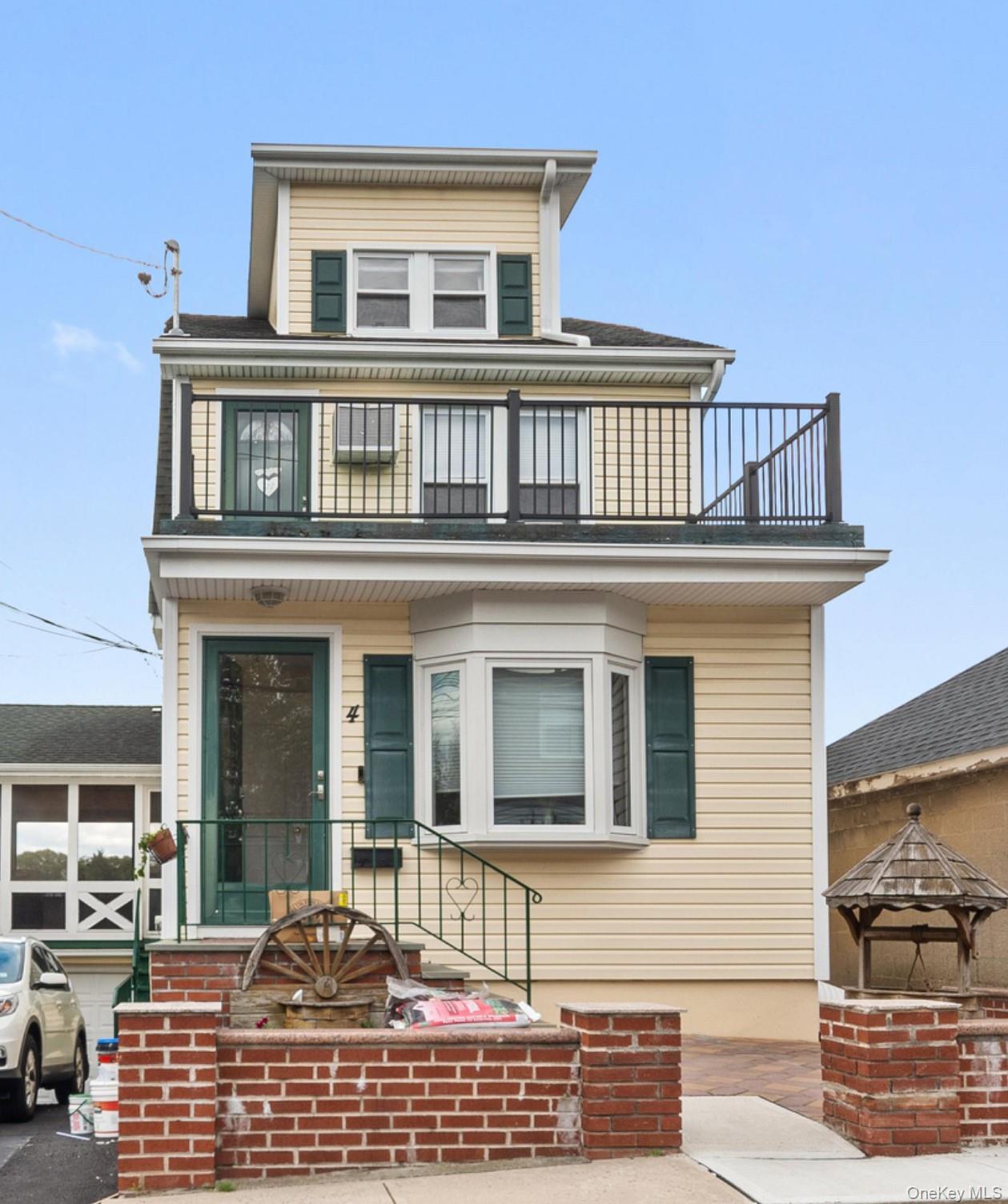 Spacious 3-Bedroom in Yonkers – Prime Location Near Cross County Shopp...