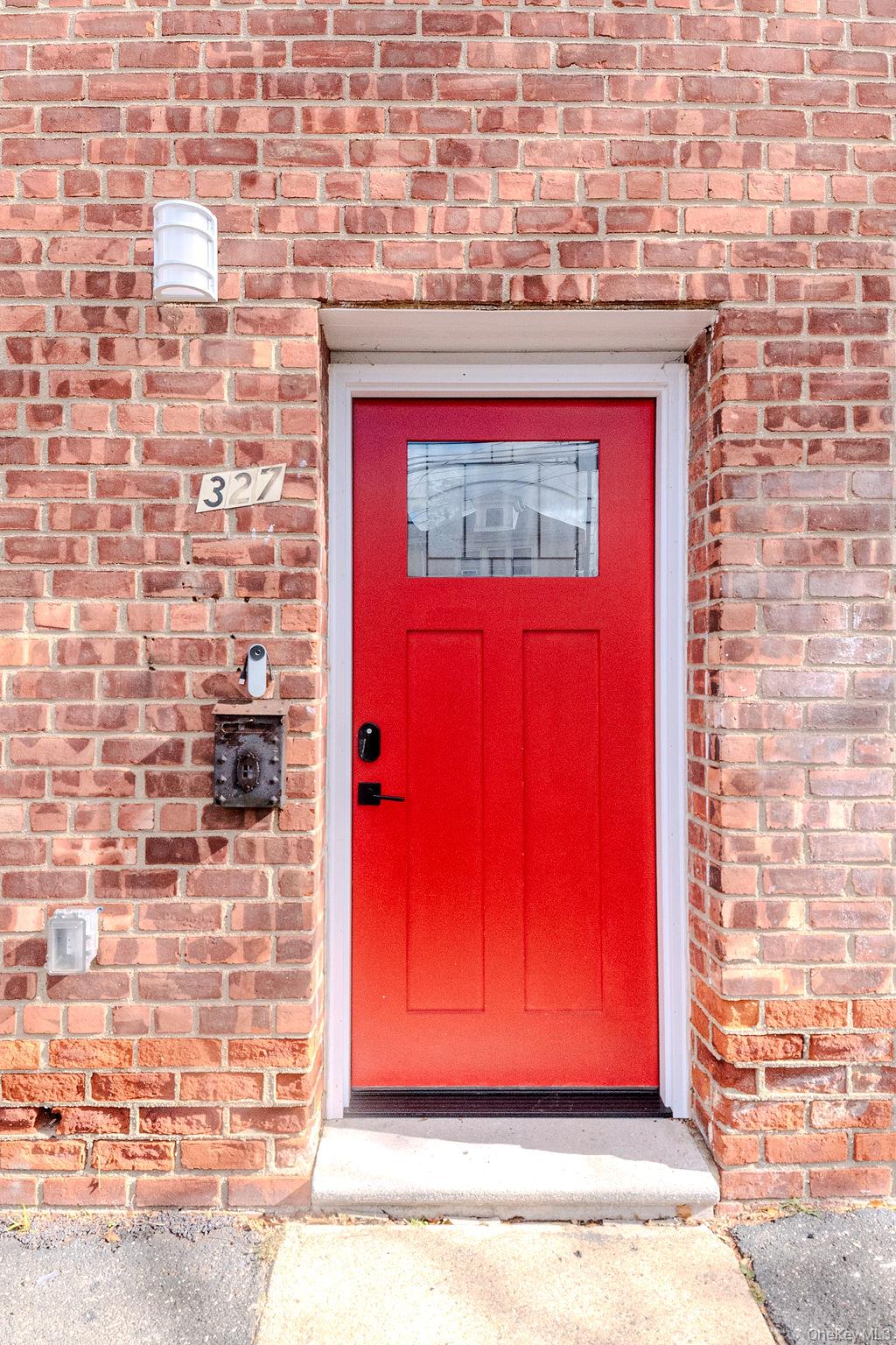 Great opportunity for a family looking for comfort and elegance. Reaso...