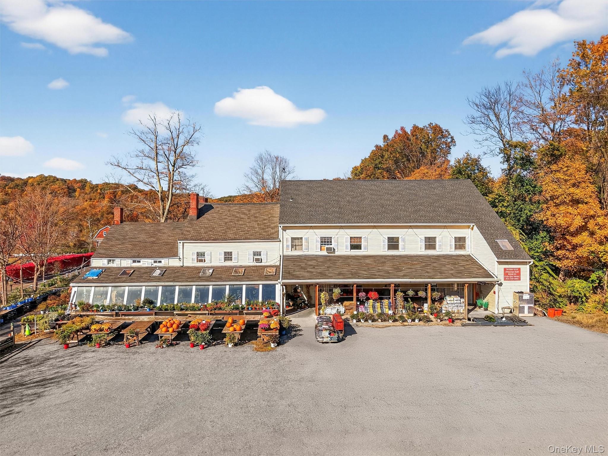 Fully leased retail and service property located in Cortlandt Manor, N...