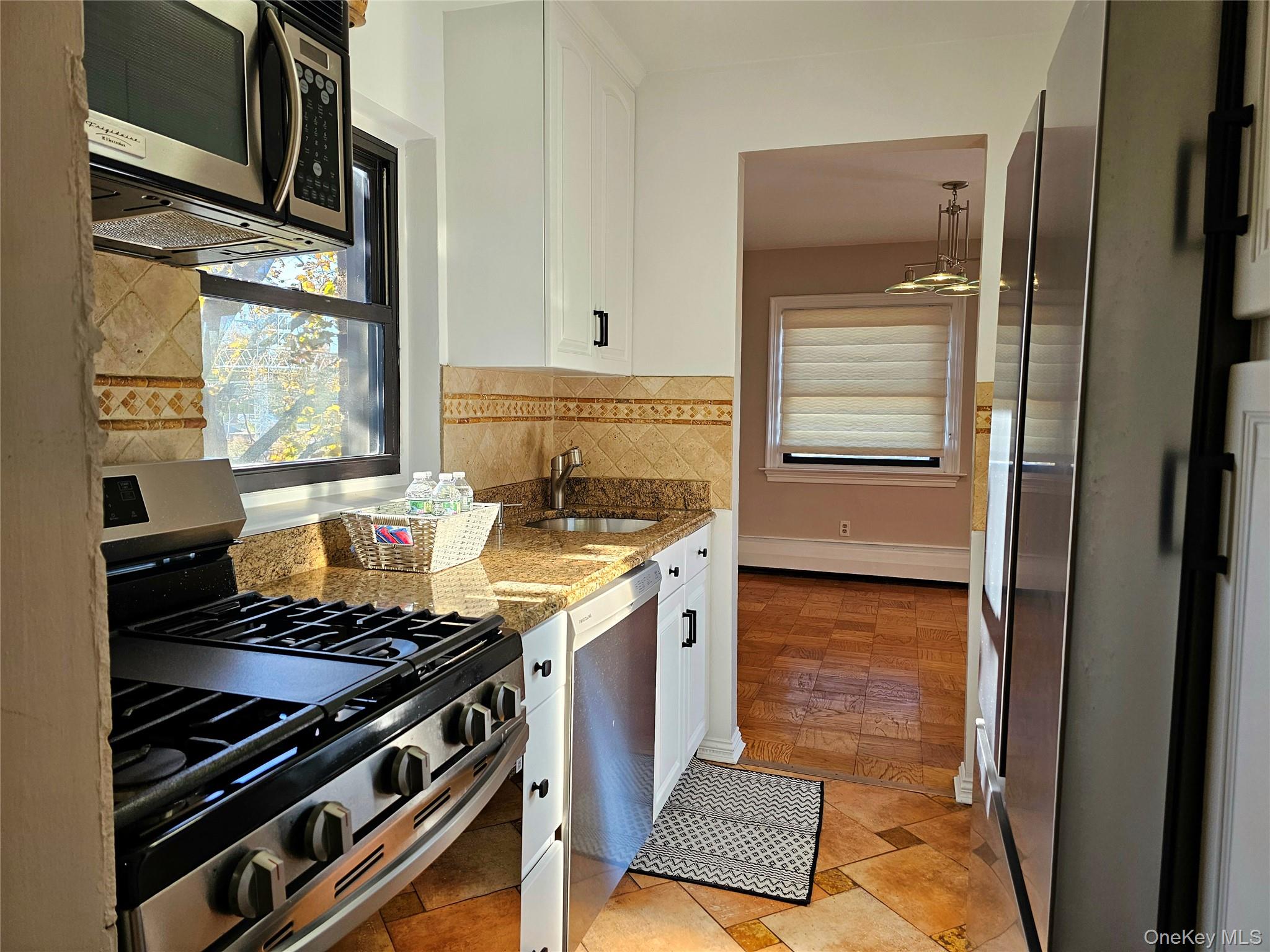 Fully renovated 2bed/1bath end unit in an elevator co-op building. Apt...