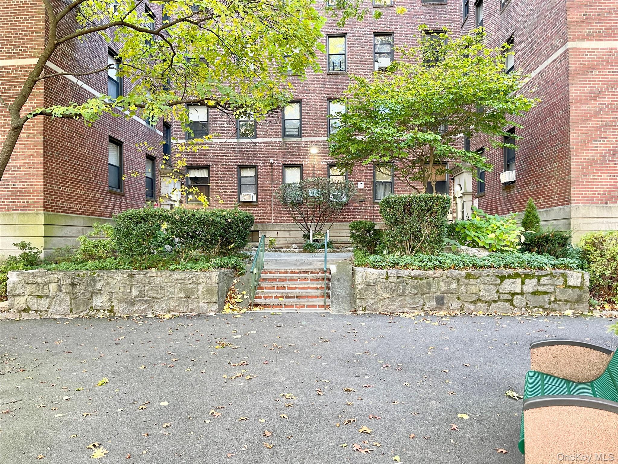 Welcome Renters To Larchmont Acres West. This is a first floor cozy on...