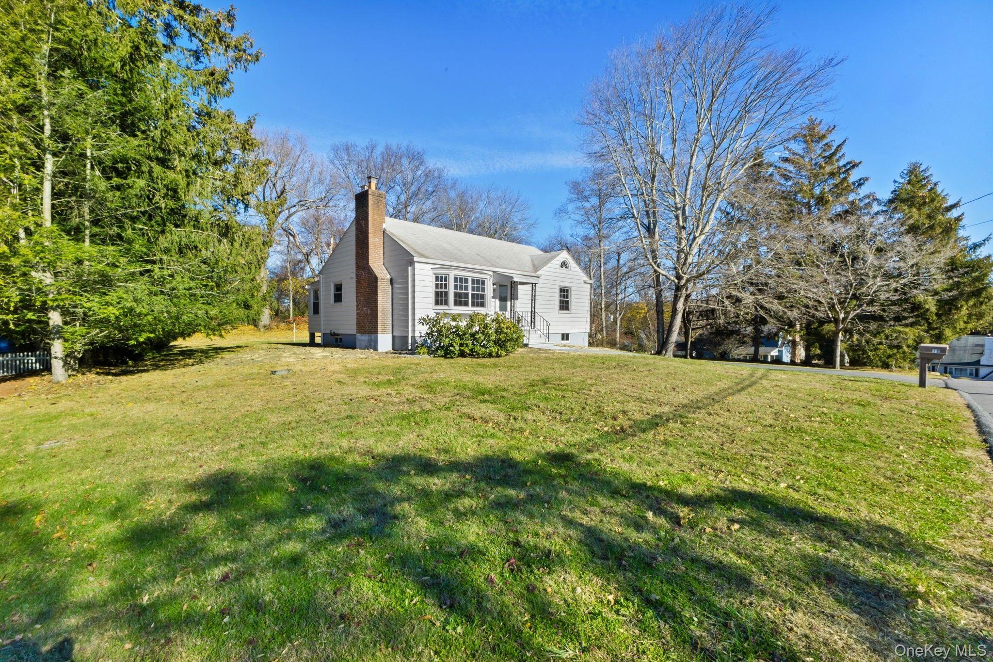 Charming Turn-Key Armonk Home – Byram Hills School District and LOW TA...
