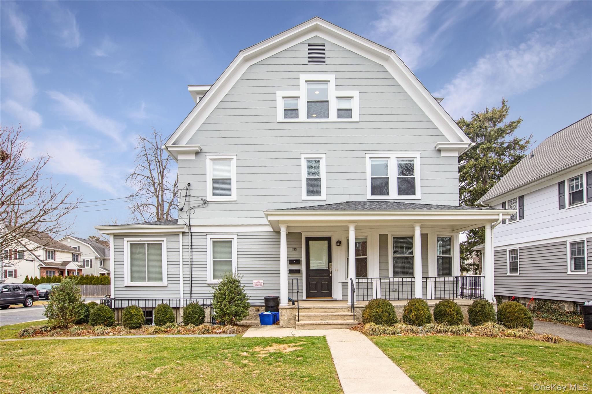 Move right into this beautifully renovated 2-bedroom, 1-bath apartment...
