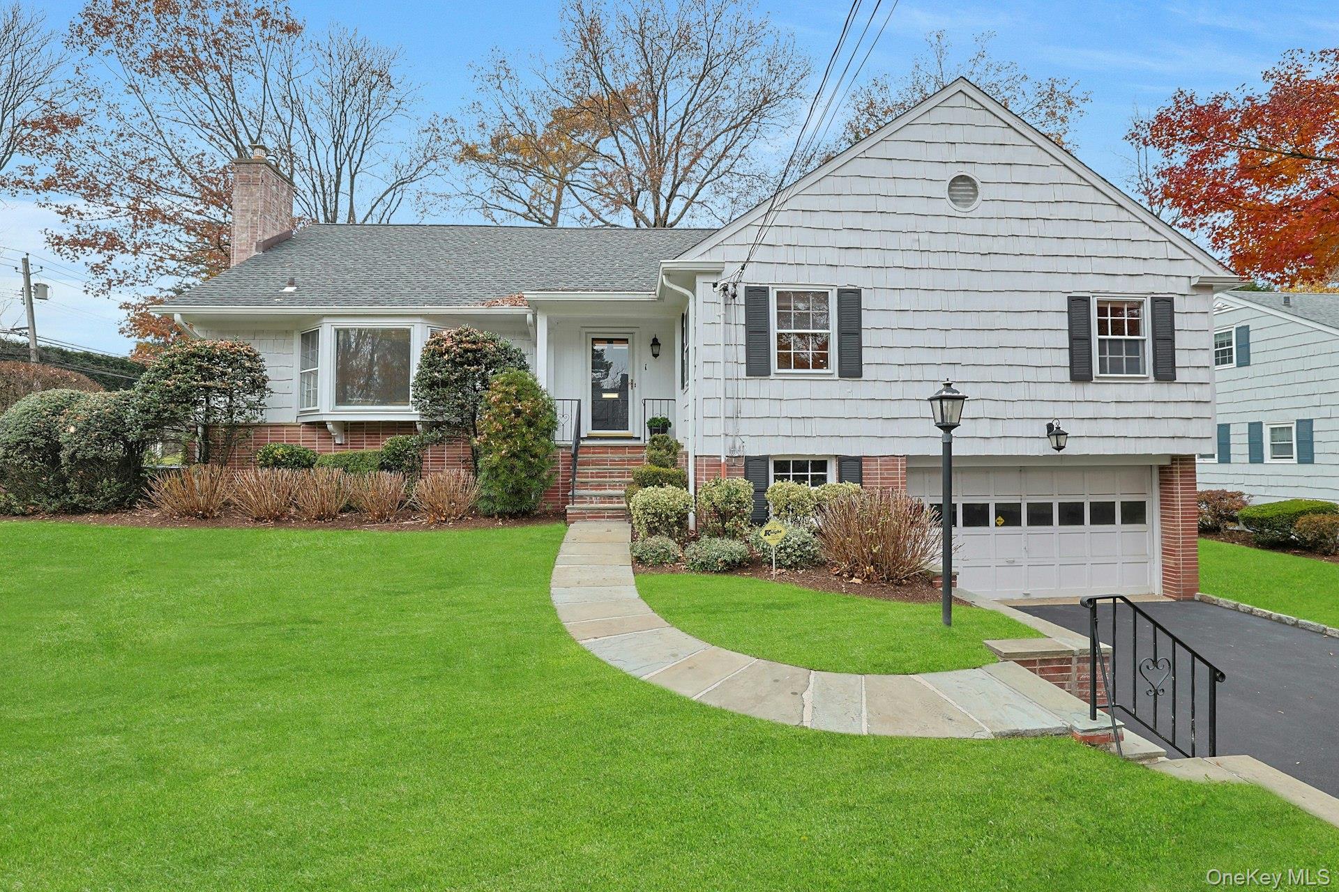Welcome to this inviting ranch-style home in the heart of Scarsdale’s...