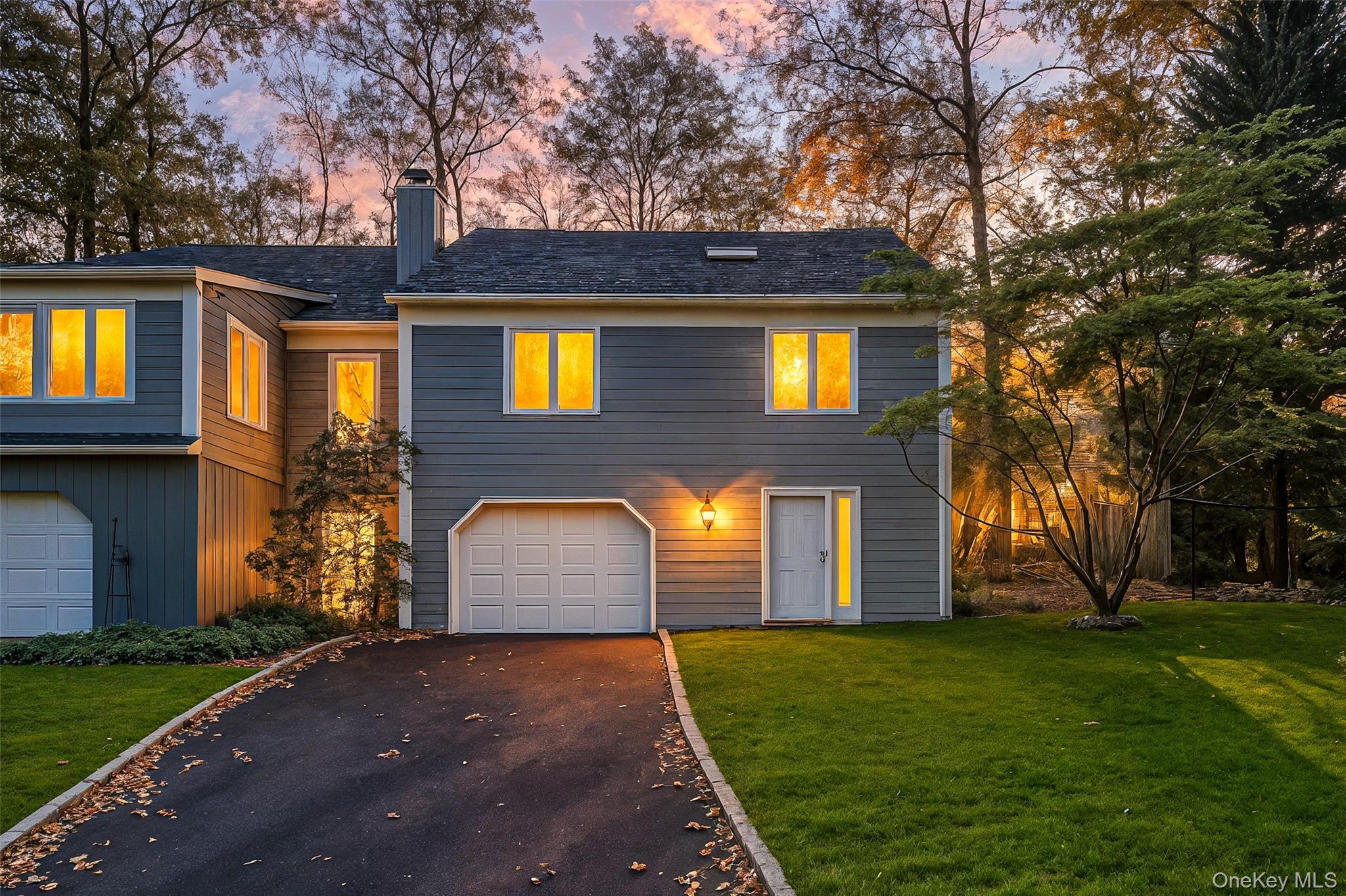 Welcome to 43 Park Road, a stylish 2-bedroom, 2.1-bath townhome in Gol...