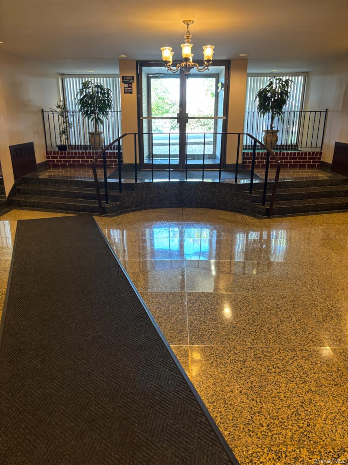 Beautiful 2 bedrooms Co-op Maintenance  is $910.00 parking space avail...