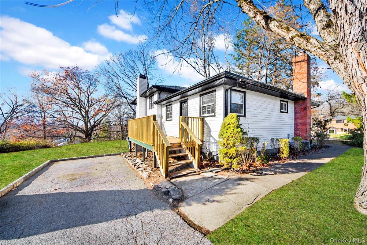 Charming and well-maintained single-family home in the heart of Yorkto...