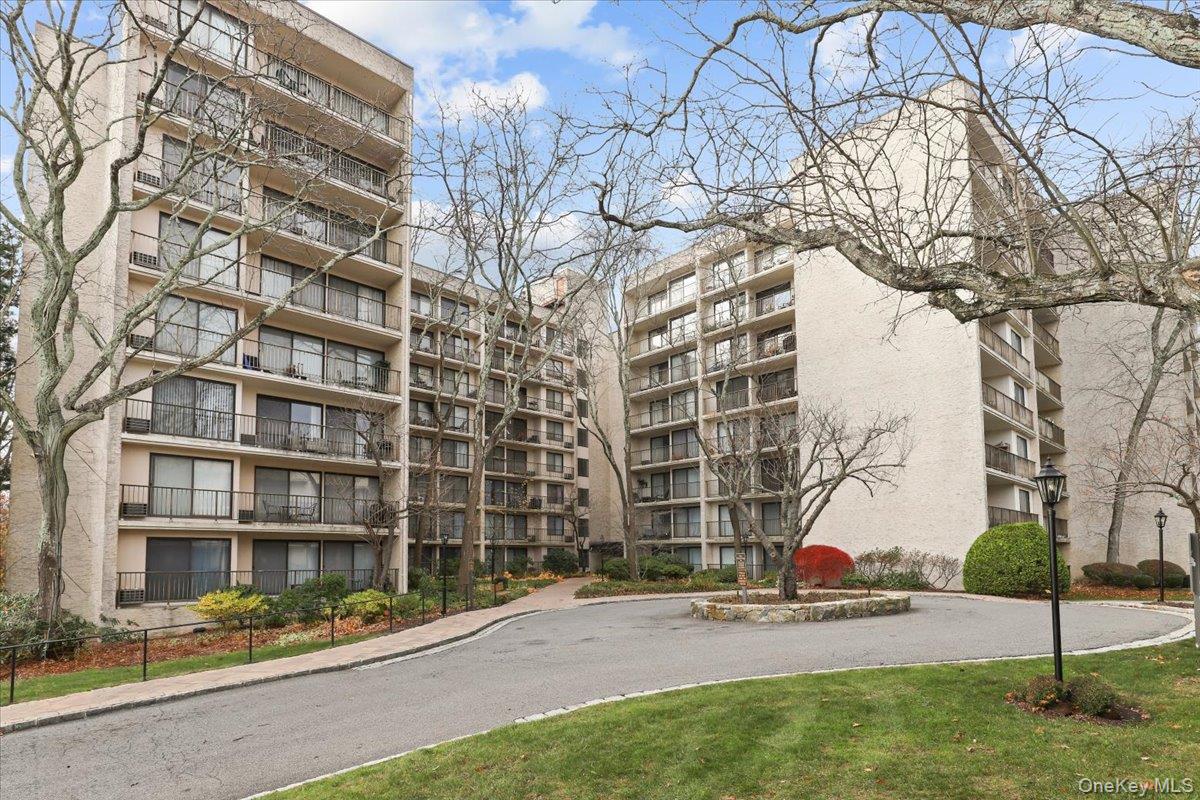 Discover this well-maintained and freshly painted studio apartment loc...