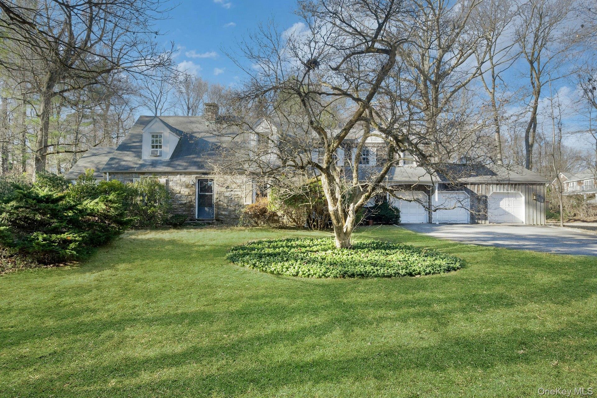 Spacious 6-Bedroom Home on 1.06 Acre in the Coveted Pocantico Hills Sc...