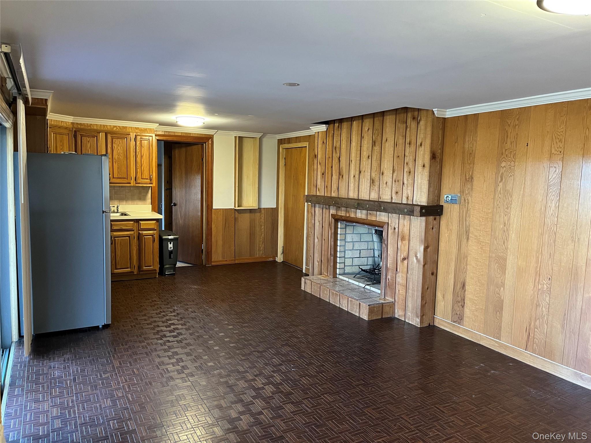 Bright one=bedroom accessory apartment in Chappaqua. Open floor plan g...