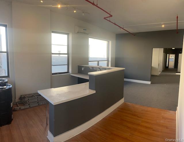 A bright and spacious commercial office in a prime location, just minu...