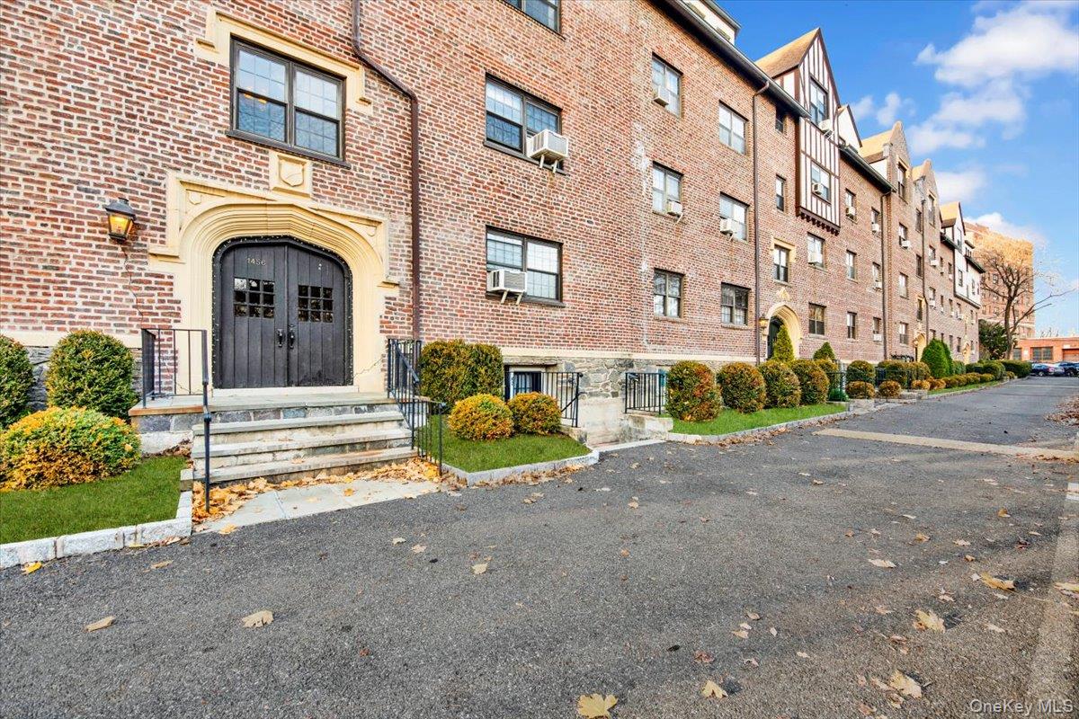 Enjoy comfortable living in this well-maintained 1-bedroom basement un...