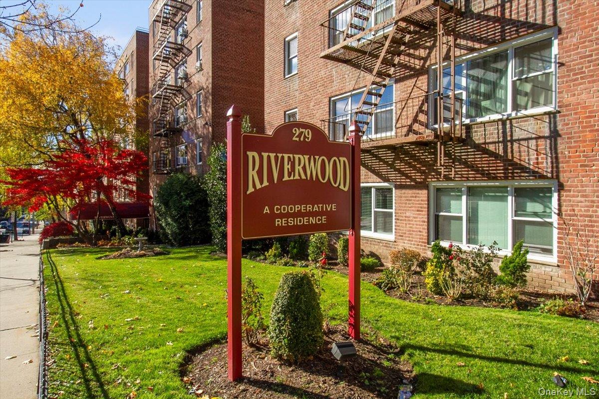 Tired of today’s ever-rising rents?  Riverwood presents the answer wit...