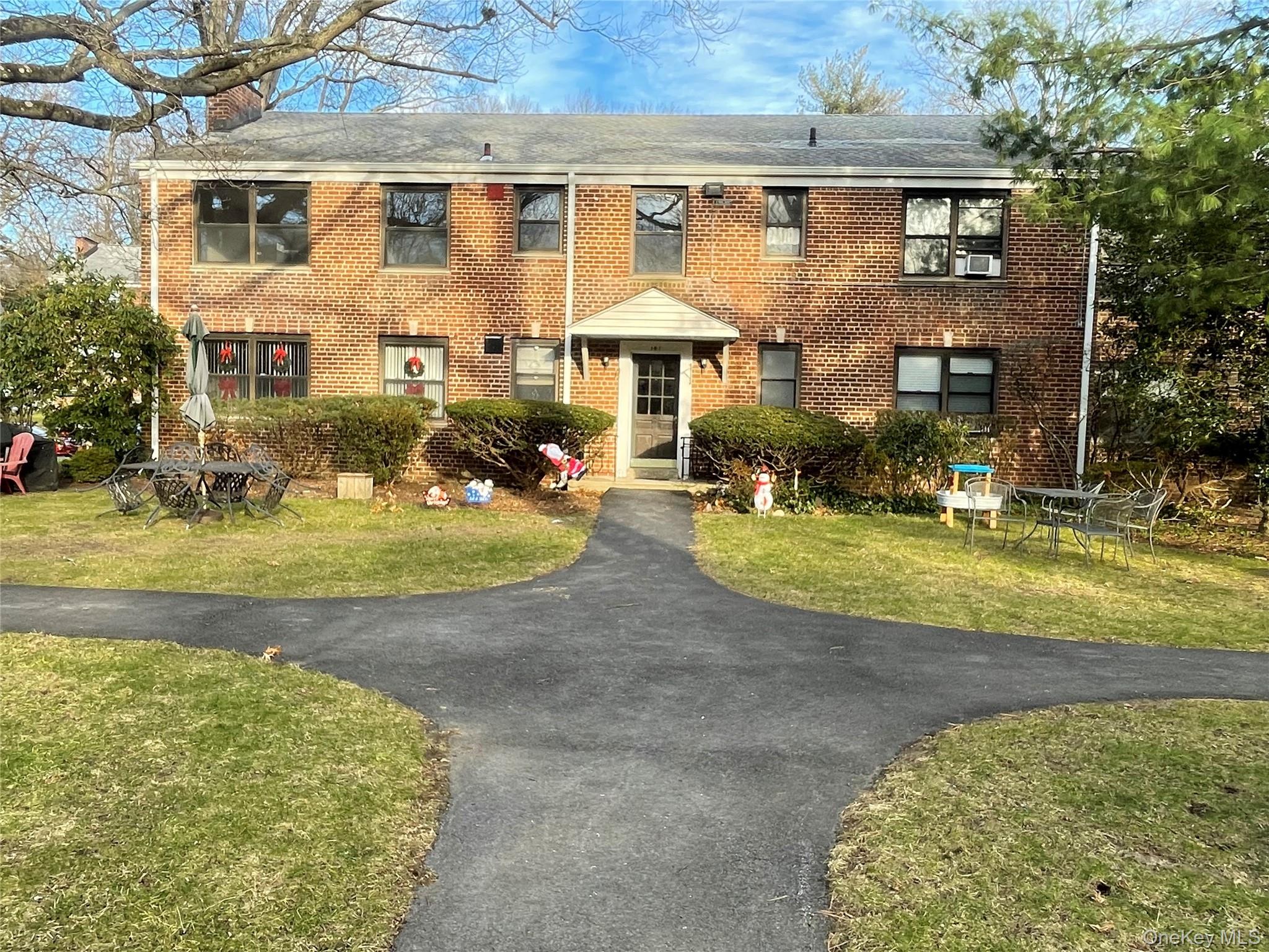 Welcome to this spacious 2B, 2Ba apartment for rent in the sought-afte...