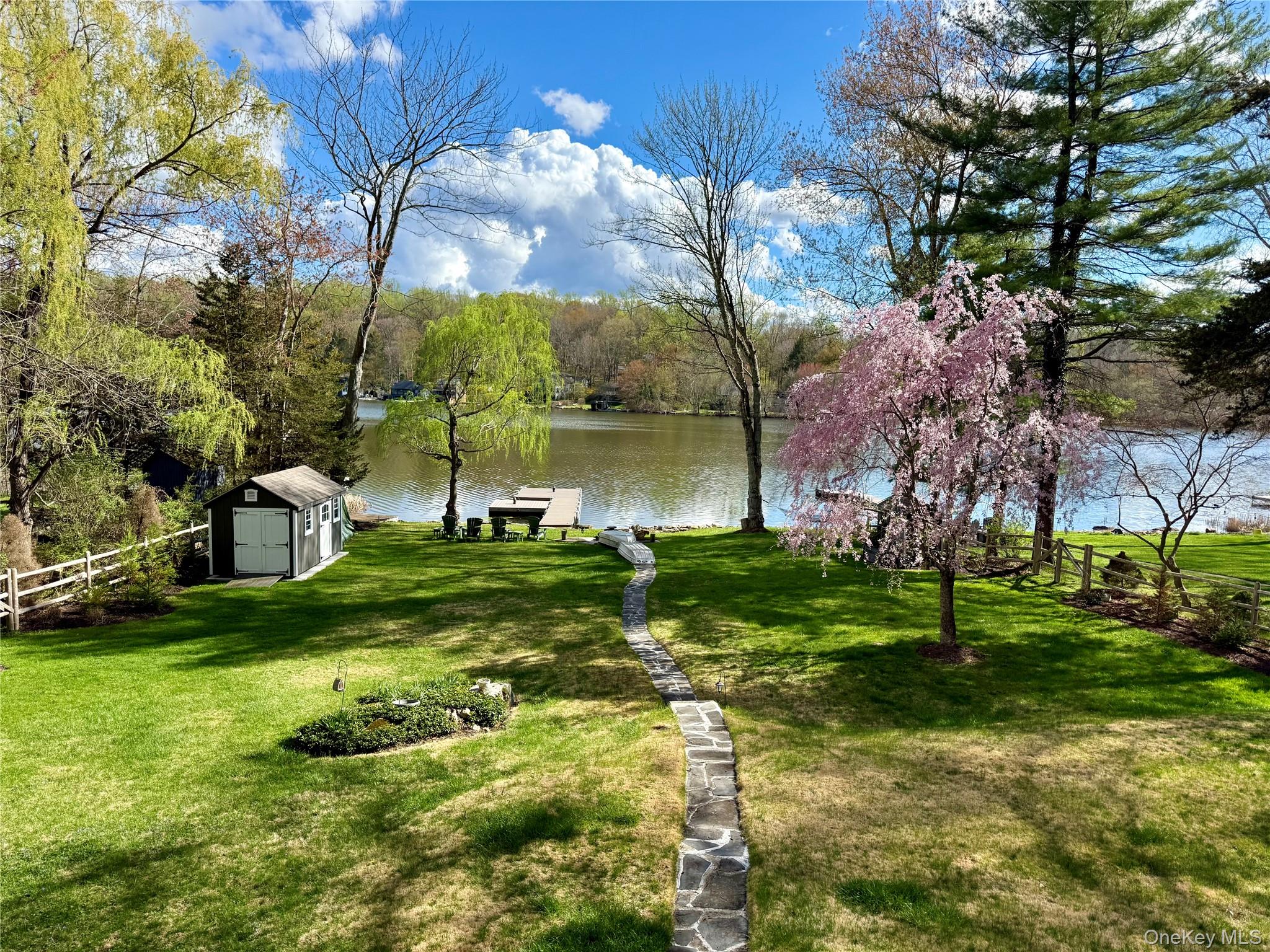 Fully Furnished Seasonal Rental May -Oct. 31.  
Enjoy your summer on t...