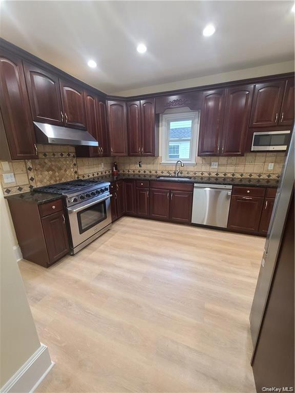 Ultra beautiful, large mint condition 2 bdrm on first floor of 2-famil...