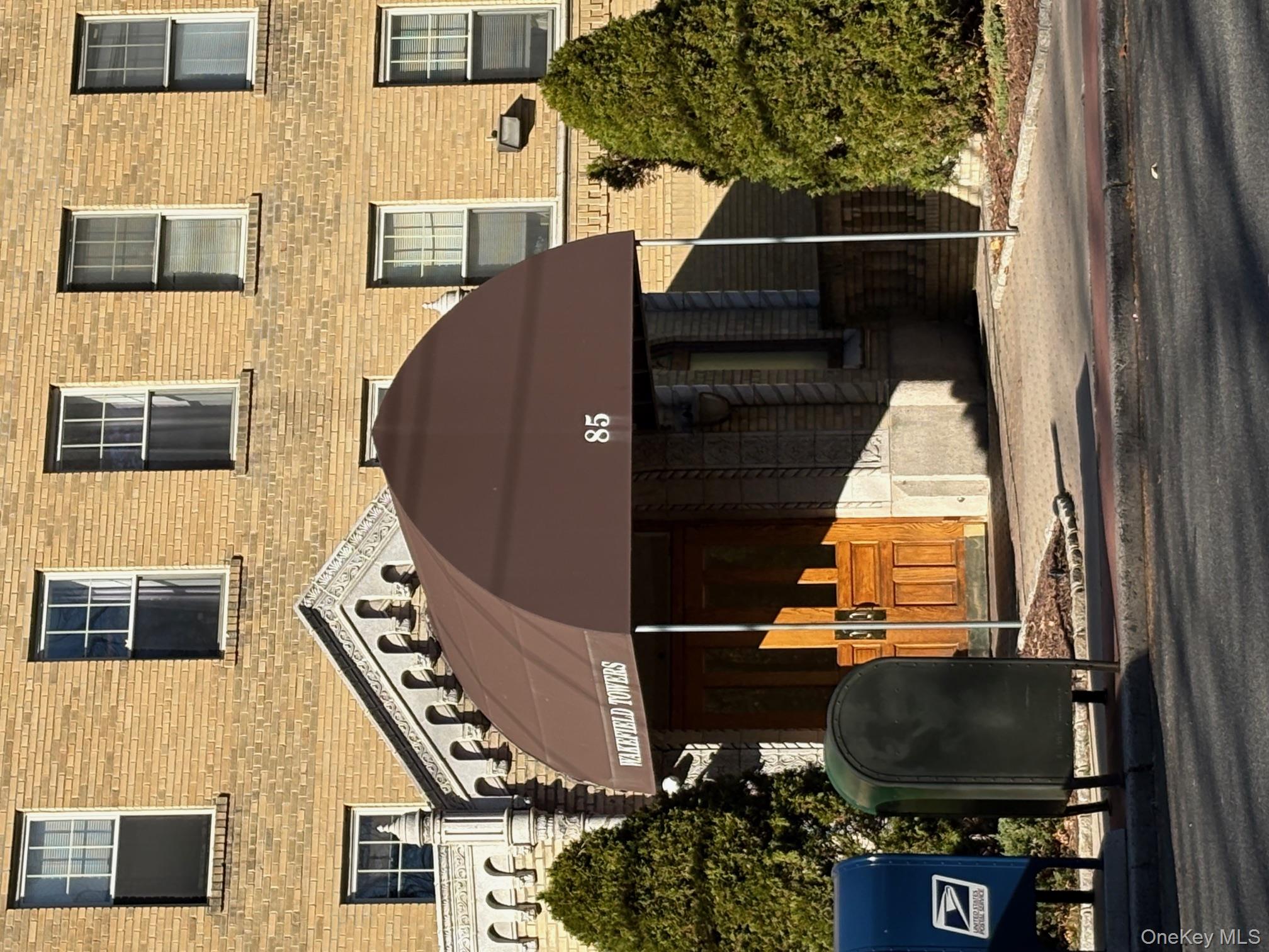 This unit has gleaming hardwood floors throughout the unit. The proper...