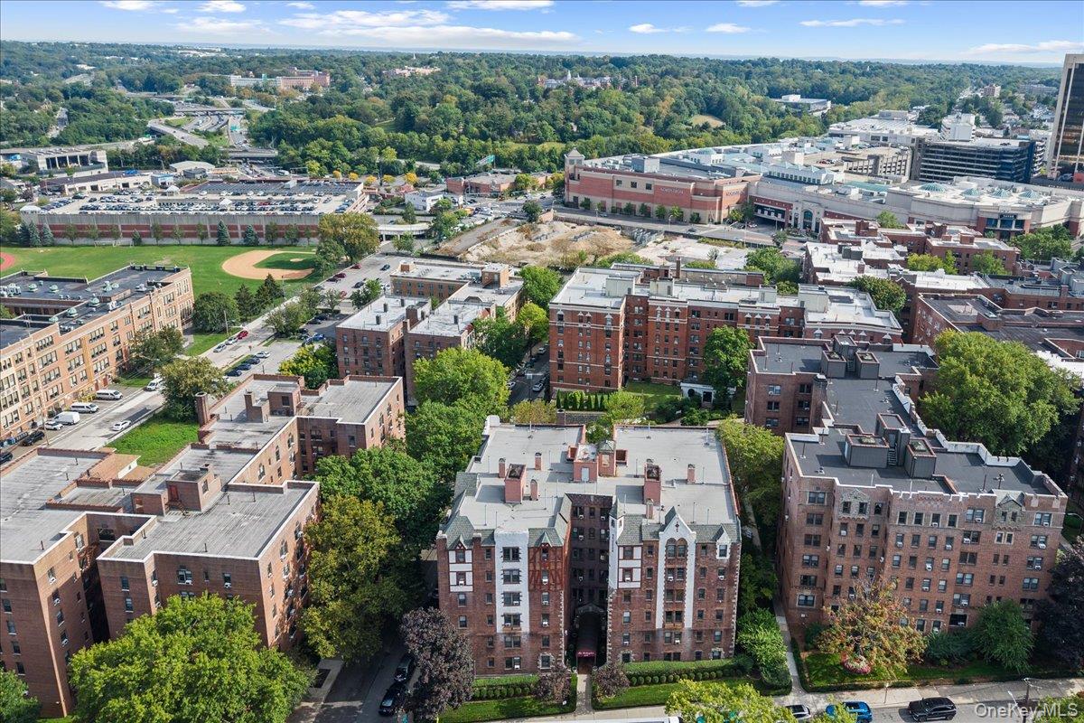 Welcome to the Wellington Condominium, a 2-bedroom, 1-bath residence i...