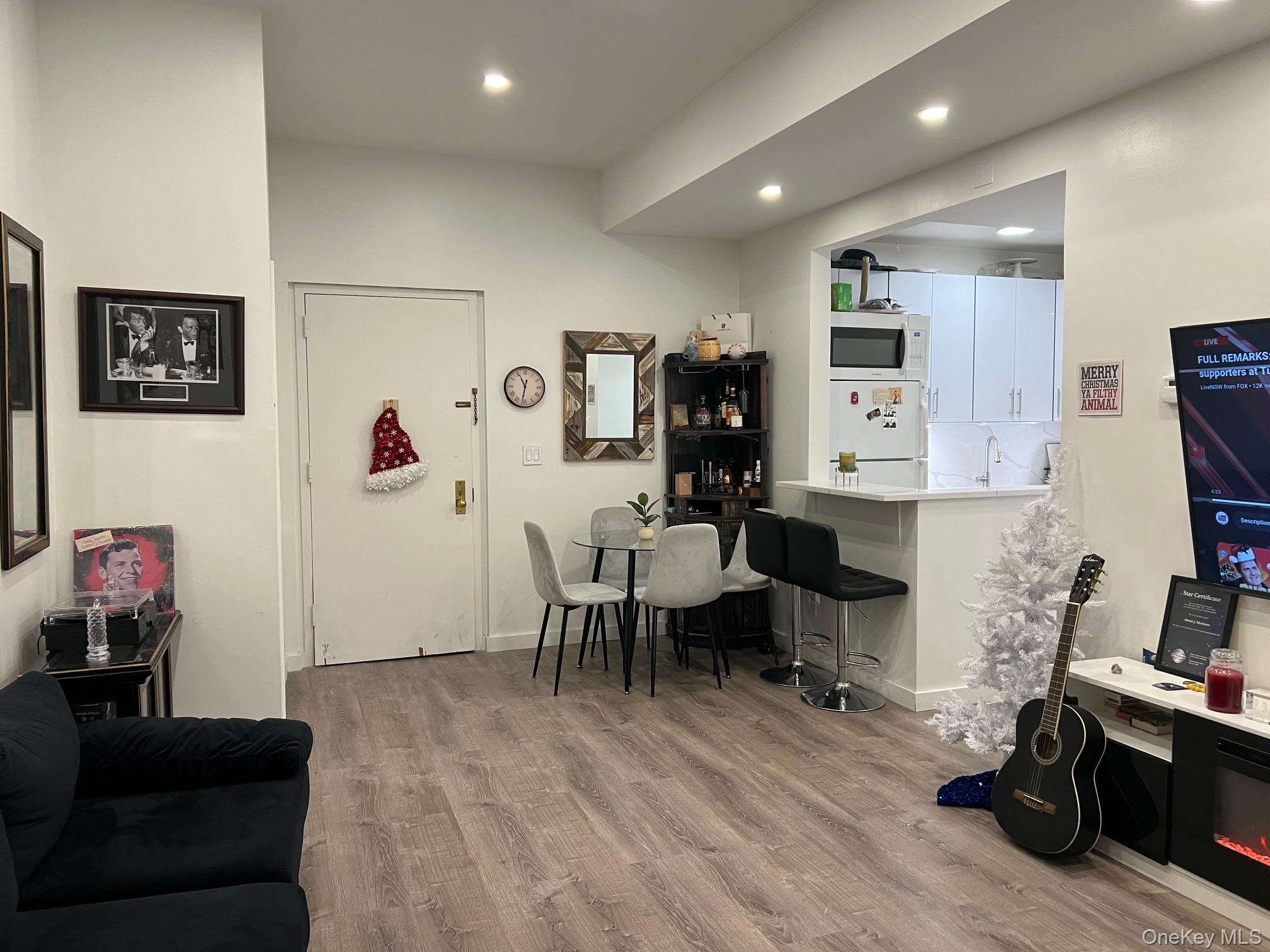 Welcome to 1250 North Ave Unit 106 in Roosevelt Terrace. This renovate...