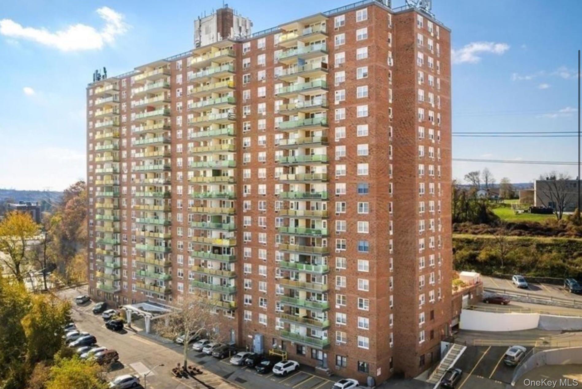 Welcome to 1841 Central Park Ave Unit 15P, Yonkers, NY 10710, a one be...