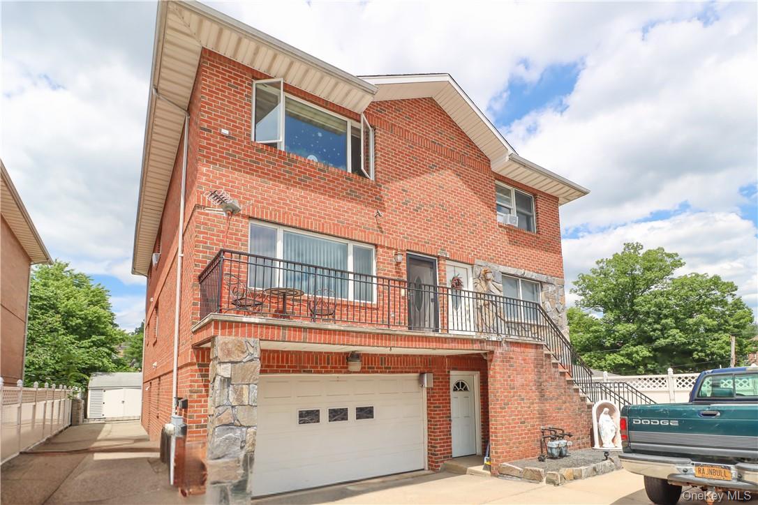 Introducing an extraordinary opportunity to own a true gem! Discover t...