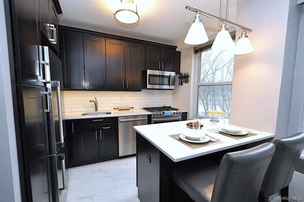 This Bright and Sunny, Fully renovated, one-bedroom Co-op on Garth Roa...