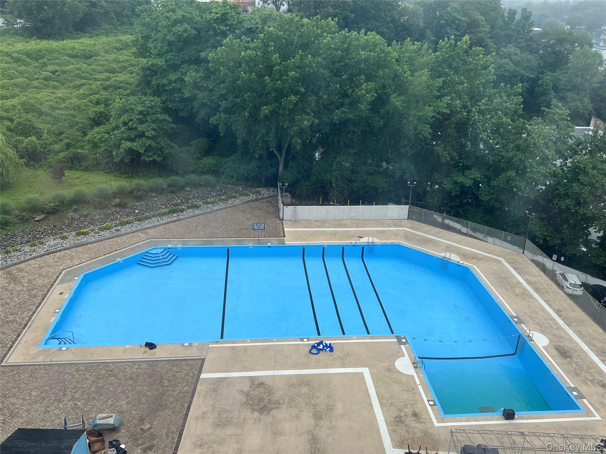 Welcome to Westchester Towers where renting is allowed on co-op units....