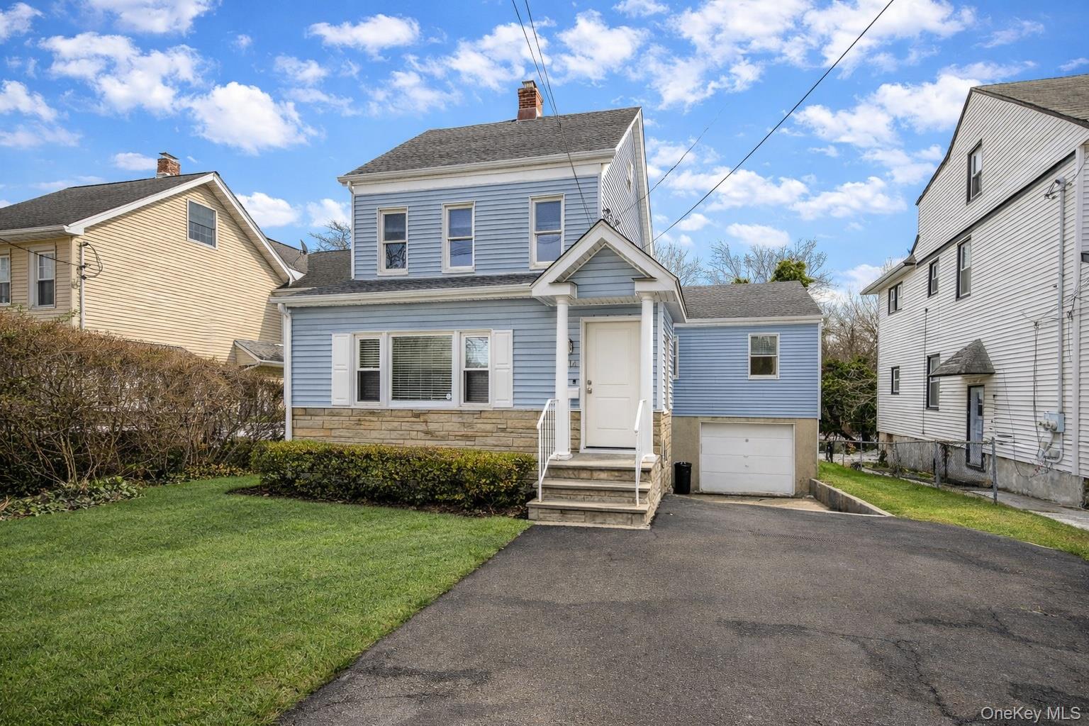 Rental opportunity in Larchmont P.O., located within the Chatsworth Av...