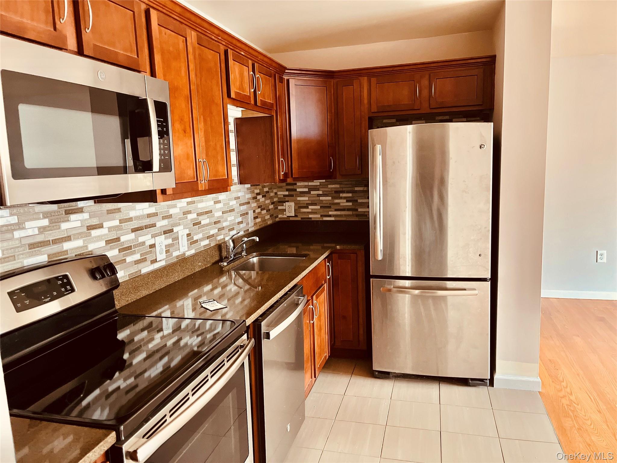 COMMUTERS DREAM!! PETS FRIENDLY! Apartments are bright and spacious Th...