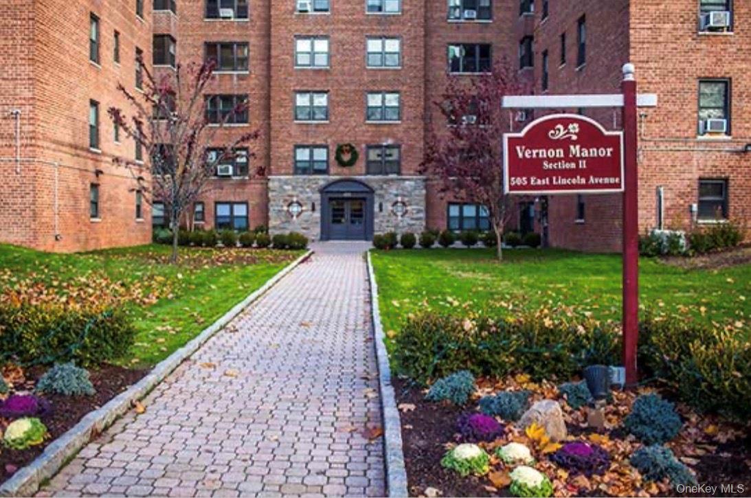 Welcome to this spacious, bright and inviting one-bedroom unit located...