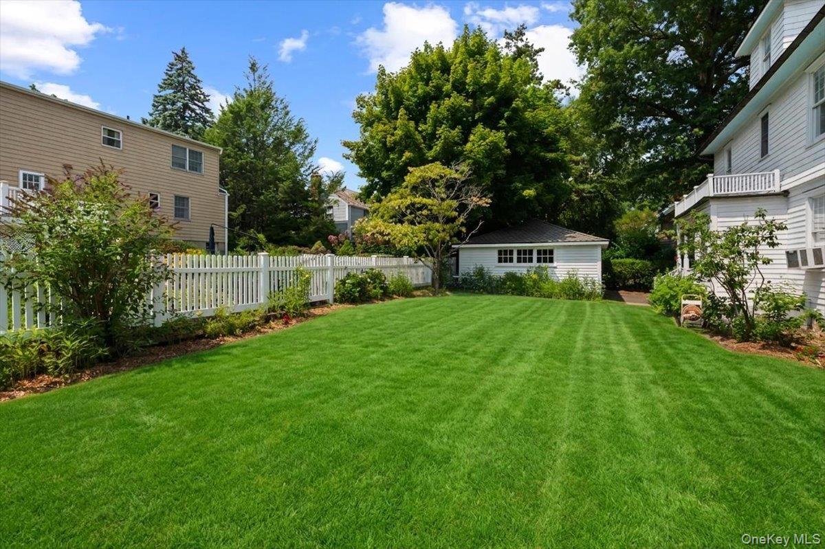 Photo 4 of this property