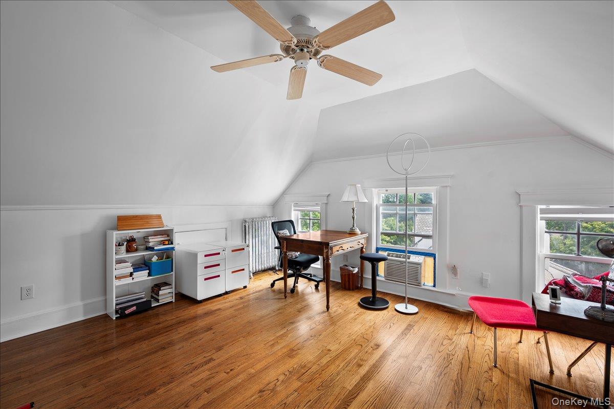 Photo 33 of this property