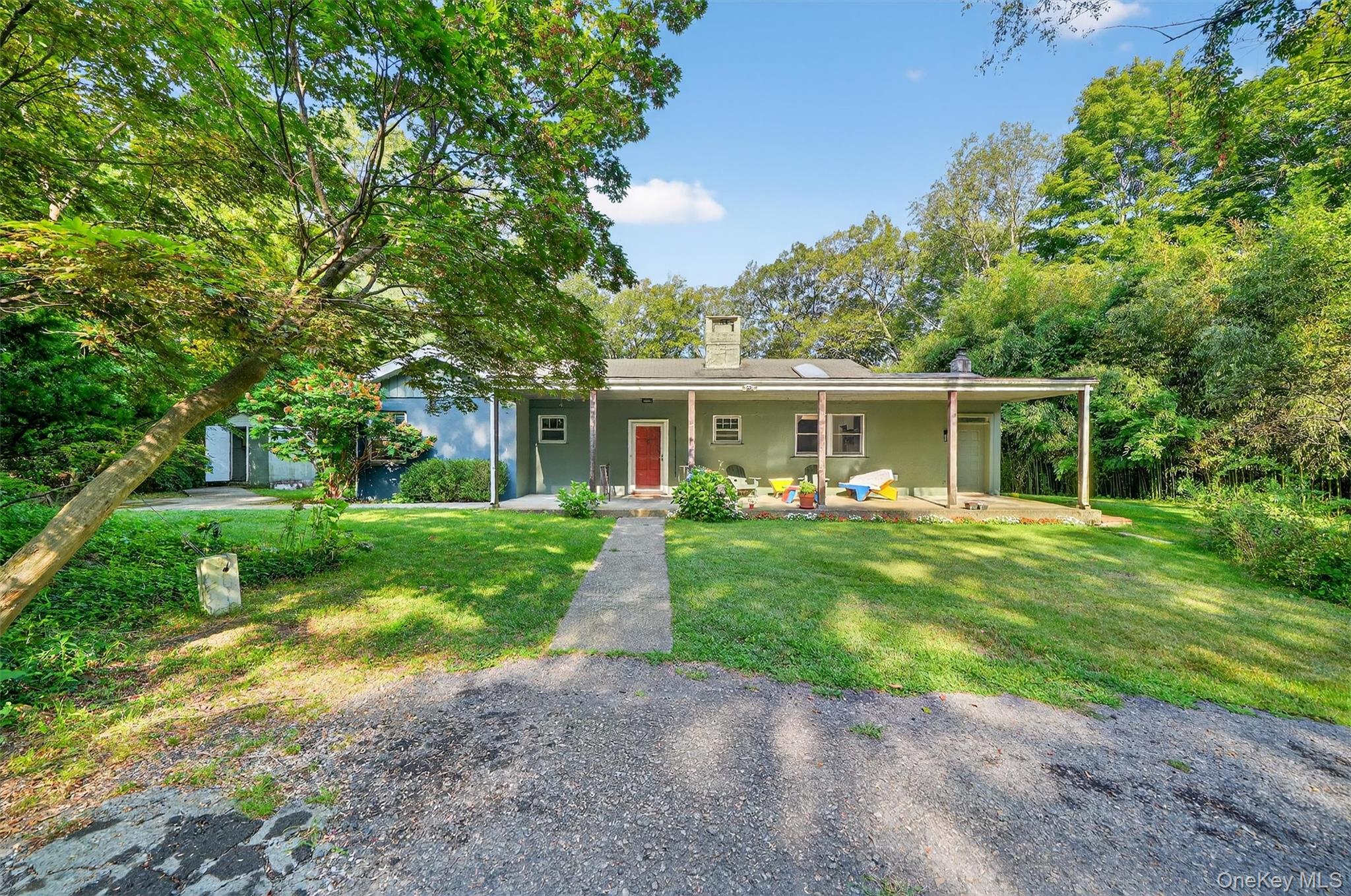 Sleek Country Retreat with Pool & Supreme Privacy in Teatown
Discover...