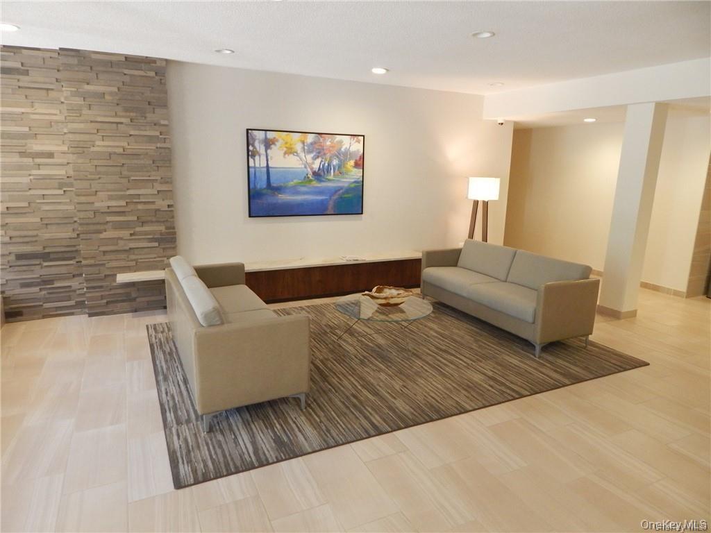 Fresh Paint! Move Right IN...Unit is VACANT! Welcome to Halston House...