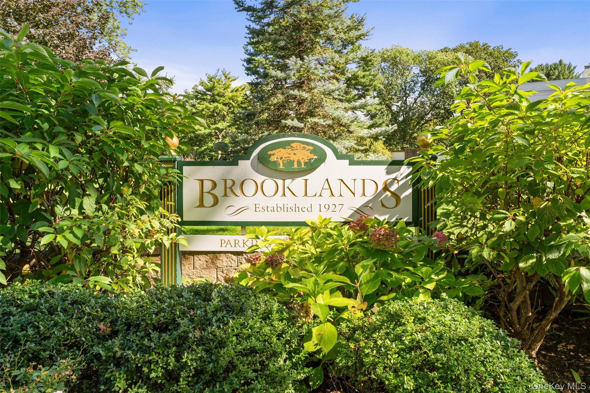 Welcome to the highly desirable Brooklands complex.  Built in 1927 wit...
