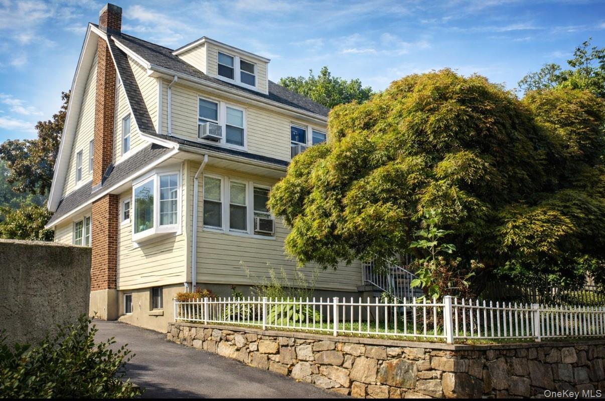 Want the NYC lifestyle without the NYC price?
This beautifully maintai...