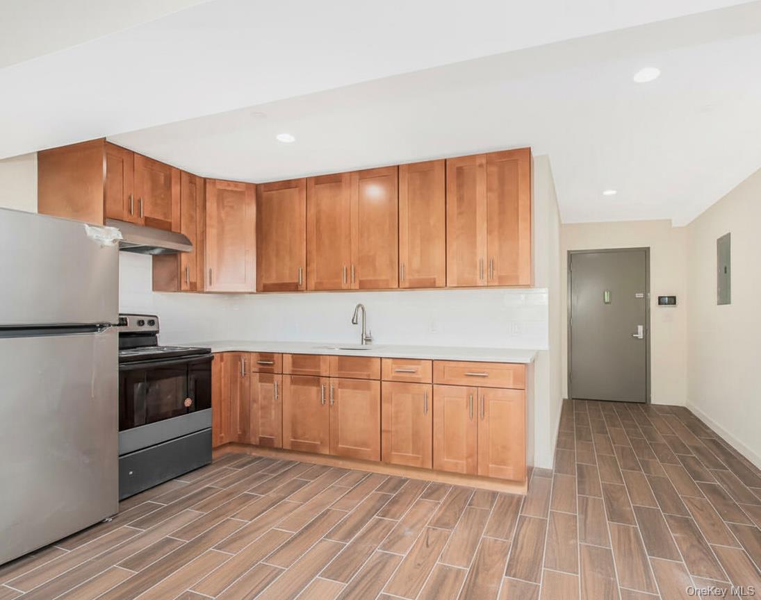 Be the first to live in this brand-new luxury 1-bedroom apartment loca...