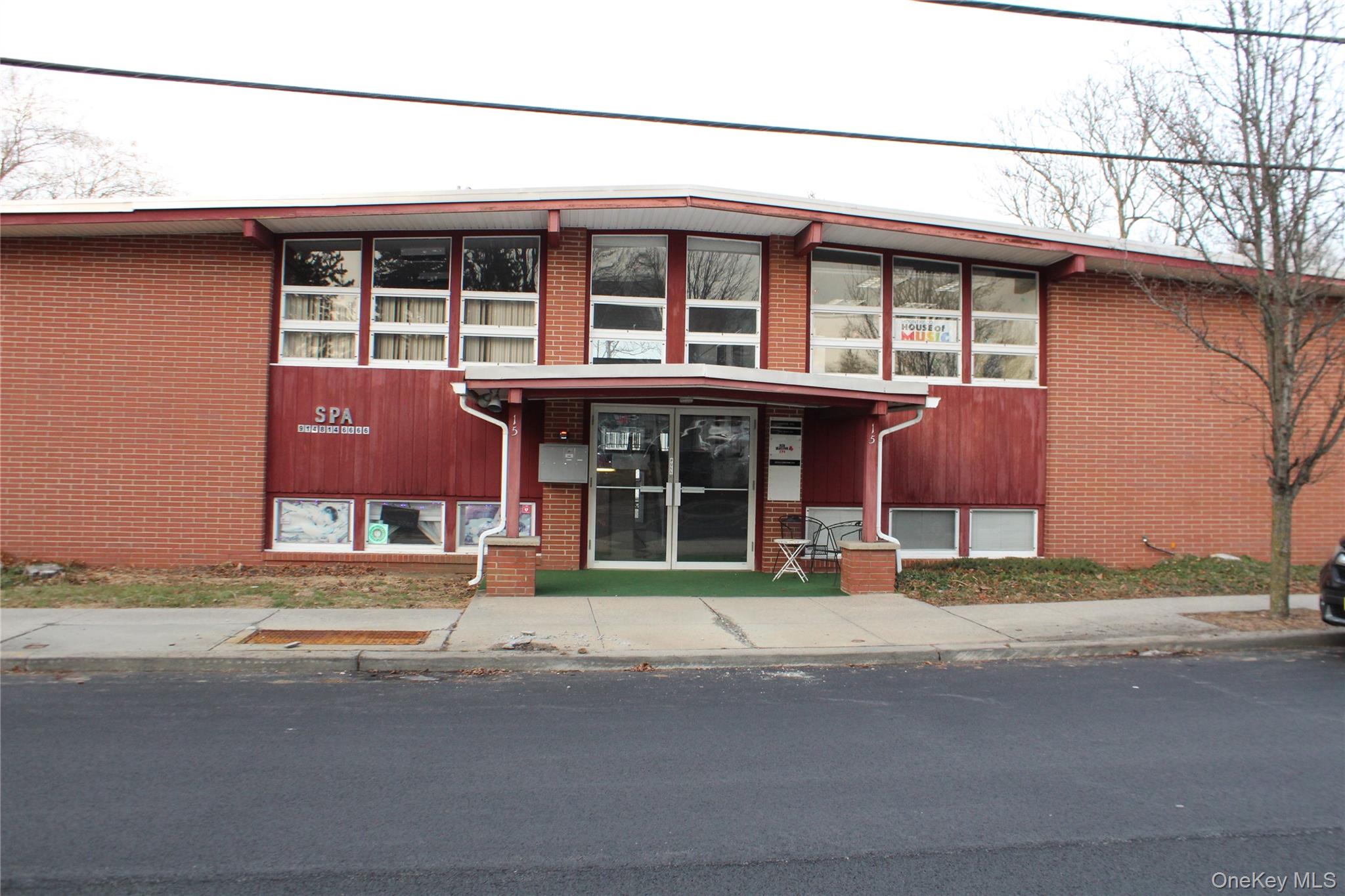 Nice space near Northern Westchester Hospital. Great for therapist, ac...