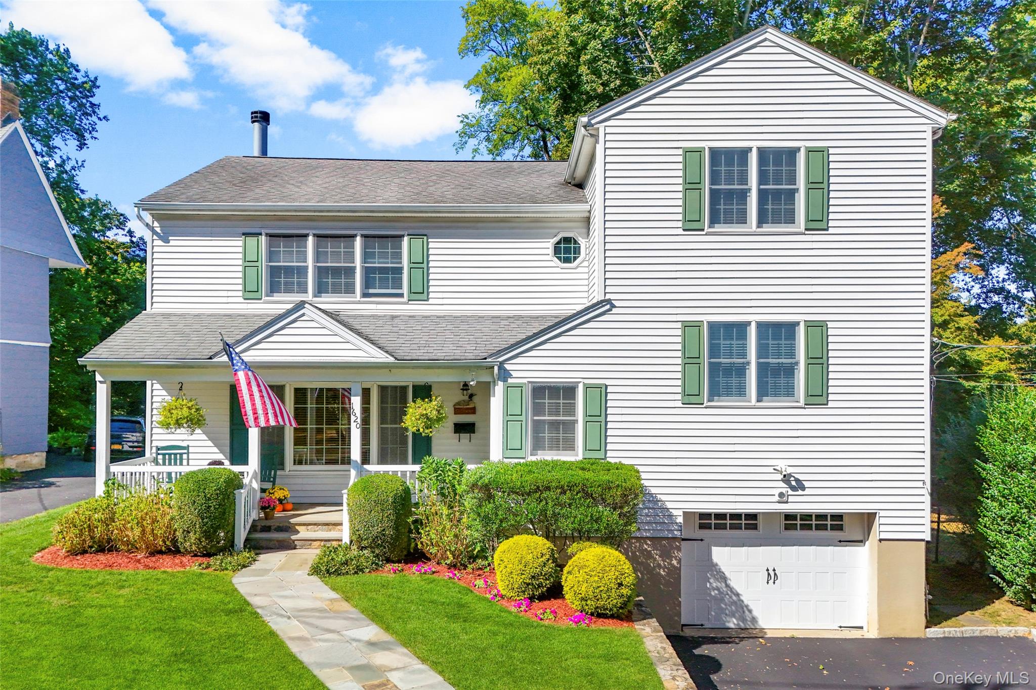 Meticulously Maintained Dream Home located in Rye Neck Schools! This l...