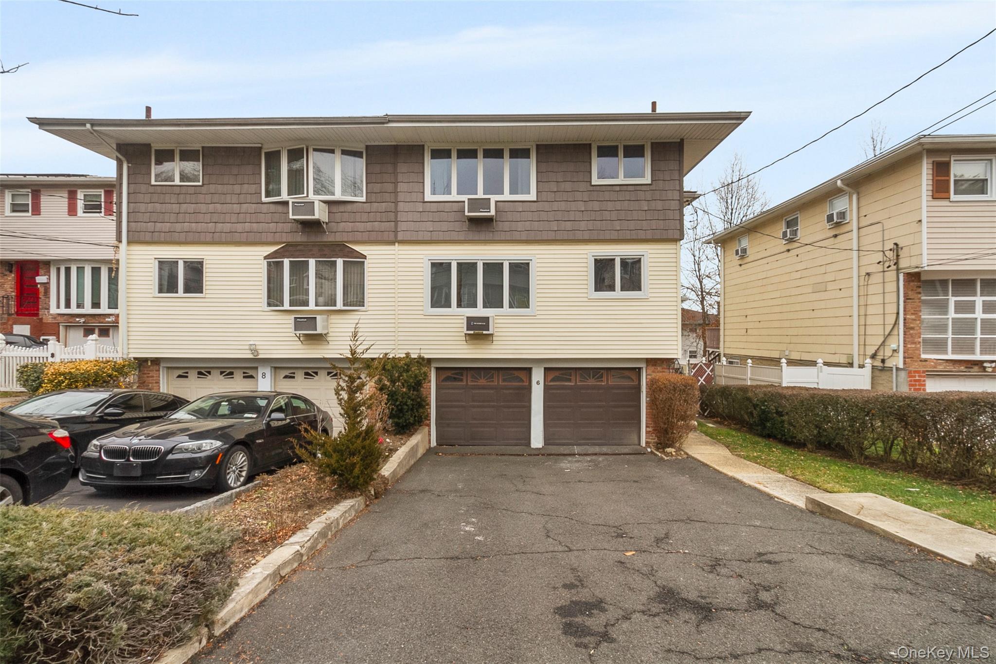 ALL UTILITIES INCLUDING! Spacious and well-maintained 3-bedroom, 1-bat...
