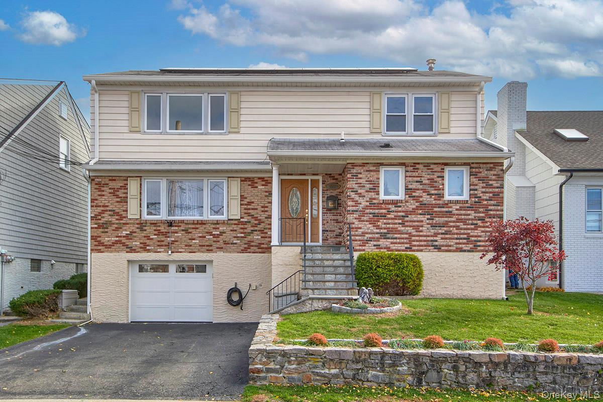 Lovely 3 Bedroom 2nd Floor Unit In West Harrison, this unit offers 120...