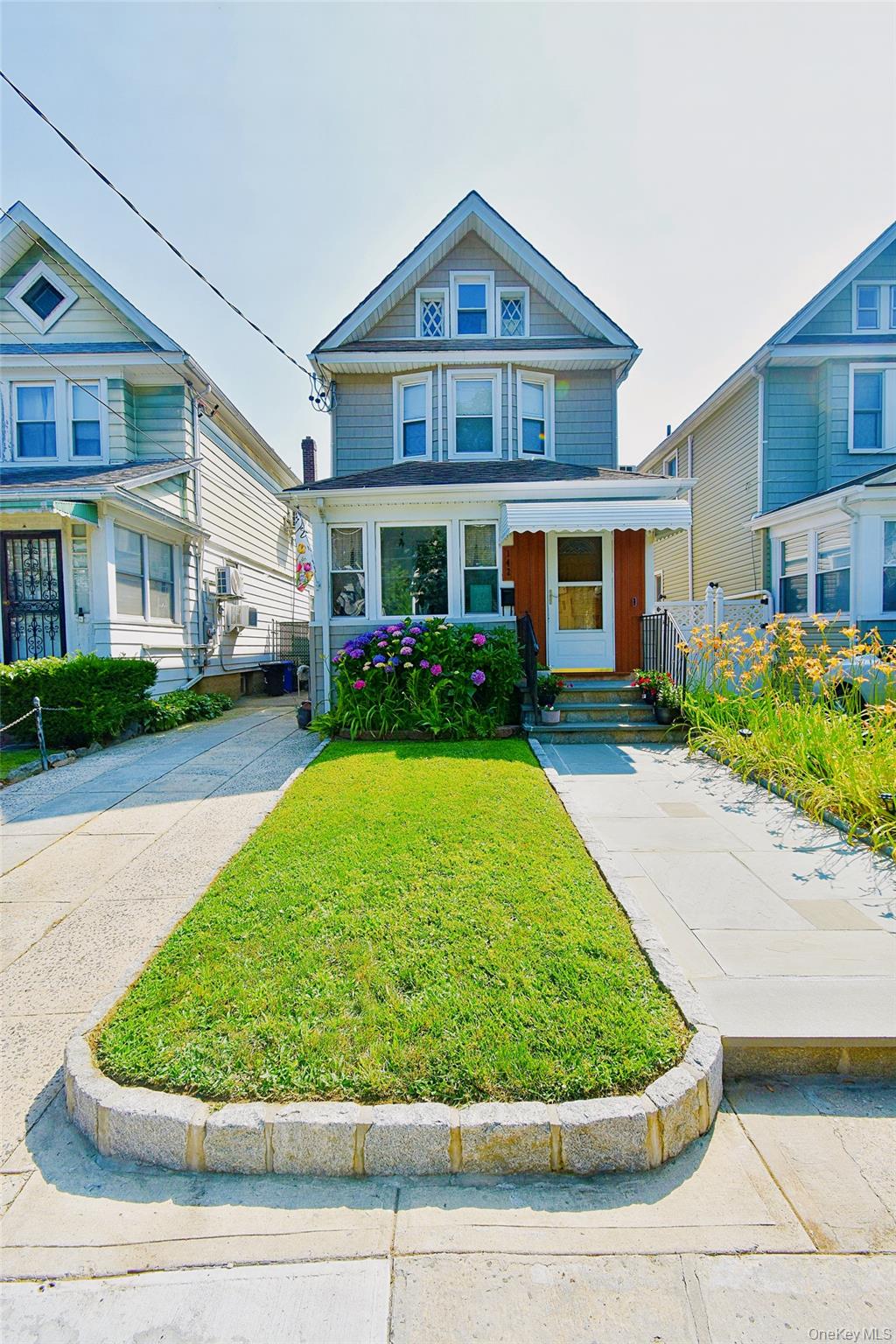 A True Gem at the Pelham Border-Comfort, Convenience & Endless Possibi...